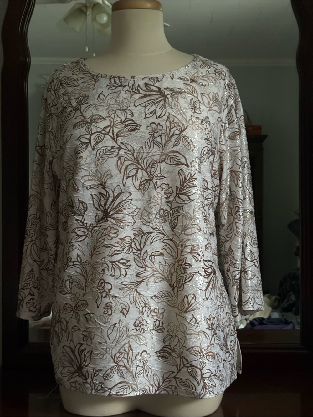 Valerie Stevens Cream Metallic Floral Knit Top with Taupe Accents